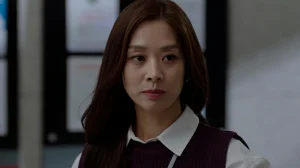 A Mulher Que Engoliu O Sol (Legendado) - Temporada 1 Episódio 32